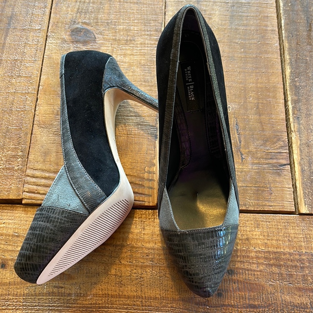 *New In Box* White House Black Market heels 4.5”